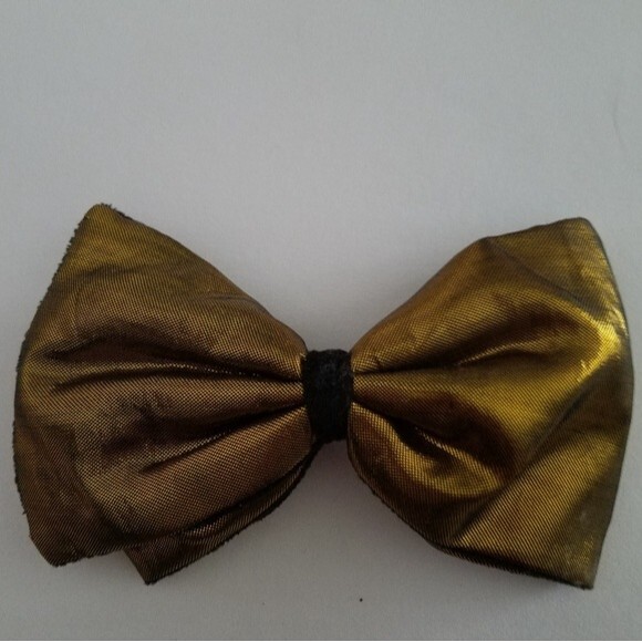 Gold Hair Clip with Black Velvet Center - Picture 3 of 5